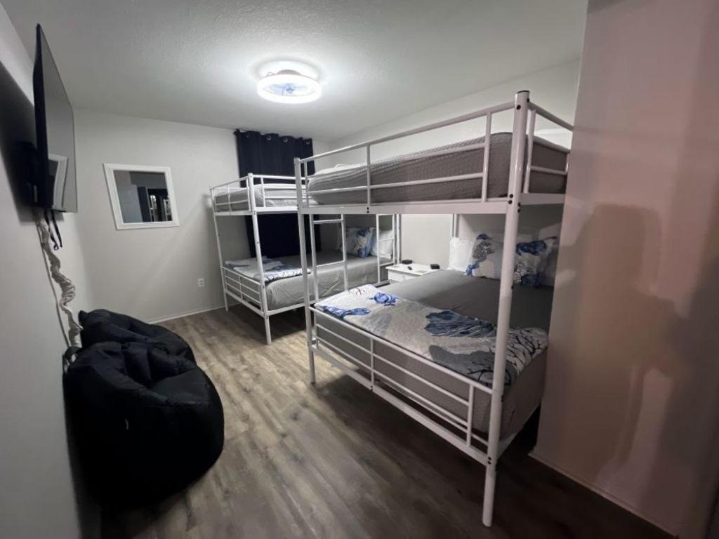 Perfect Place For Your Crowd Sleep 10 In Pcb